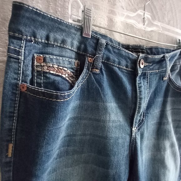 Cato Premium Bling Pocket Jeans Size 14 - Picture 3 of 7